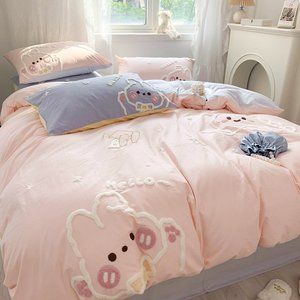 Four piece quilt set